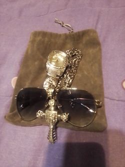 Jesus pieces when a pair of sunshade