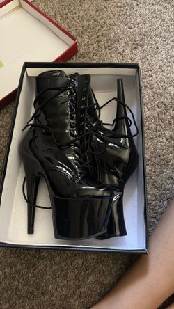 Black pleasers