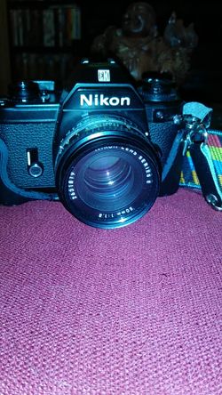 Nikon EM (50mm)