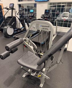 Nautilus nitro seated leg curl
