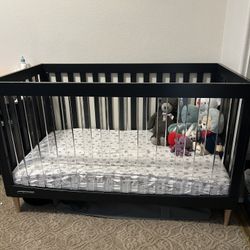 Baby Crib 4 In 1 Convertible Crib 