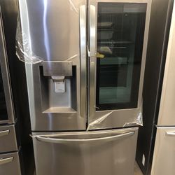 LG Instaview Black Stainless Steel Counter Depth French Door Refrigerator 