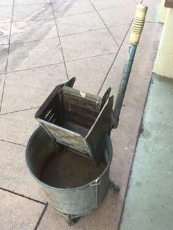 Mopping bucket