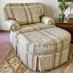 Chair With Ottoman 