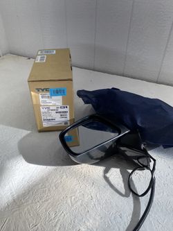 TYC Door Mirror For 07-11 Nissan Versa