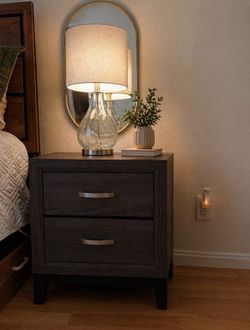 2 stands with 2 drawers