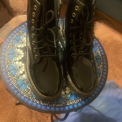NEW. Dr Martens Airwair Size 7.5