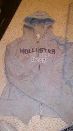 Hollister hoodie size large