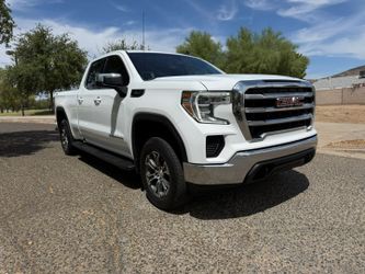 2022 GMC Sierra 1500 Limited Double Cab SLE Pickup 4D 6 1/2 ft