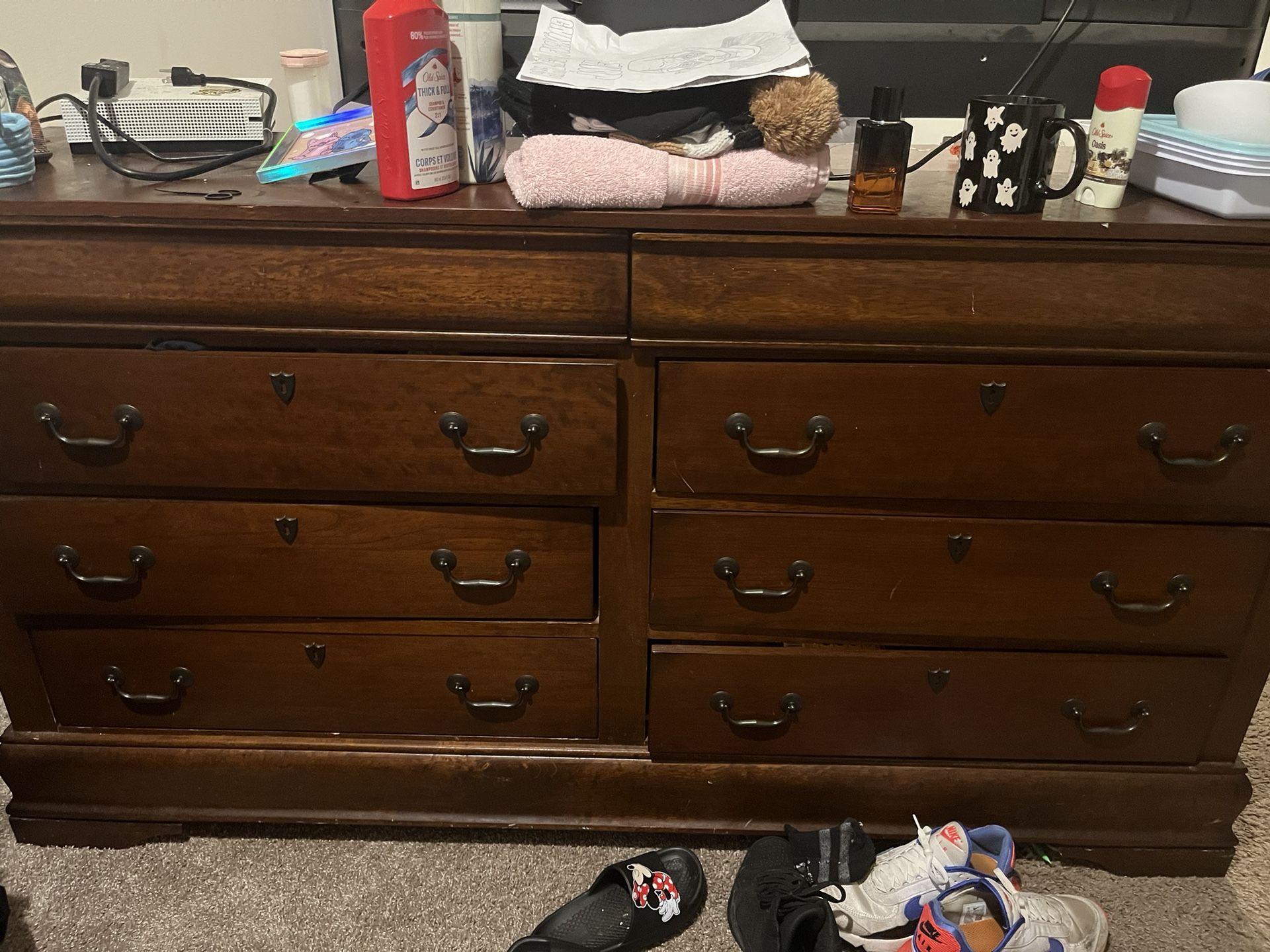 Dresser