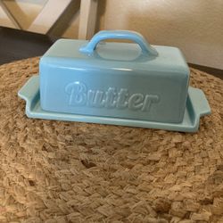 Dowan Cute Porcelain Butter Tray With Wooden Butter Knife