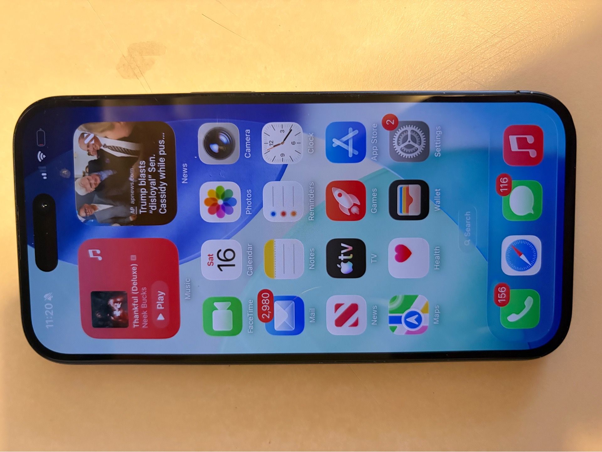 iPhone 16