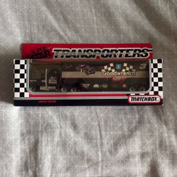 Matchbox Super Star Transporters Dale Earnhardt #3 GM Goodwrench Racing Limited Edition 1992