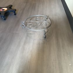 Very Serious Plant Caddie. Without Wheels.    Stationary.   $20