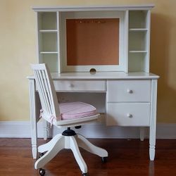 Pottery Barn Kids Madeleine Desk With Hutch And Chair