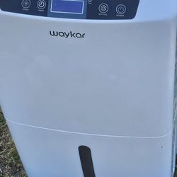 Dehumidifier 
