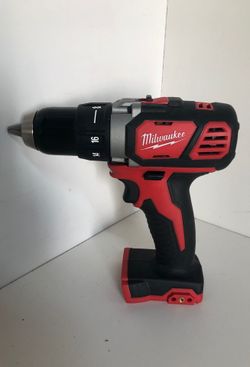 Milwaukee M18 cordless drill 2606-20 (tool only)