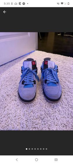 Unc Jordan 4s, size 10,
