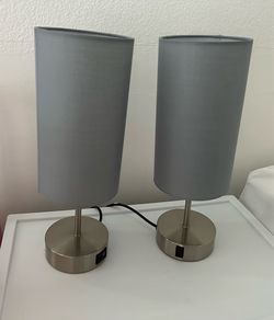 2 lamps