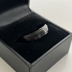 Men’s BLACK TUNGSTEN Ring