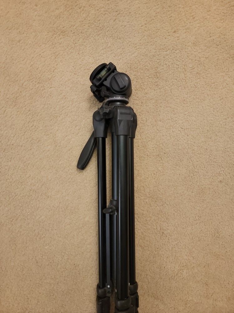 Quantaray QSX 9502TM tripod