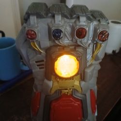 Infinity Gauntlet Toy