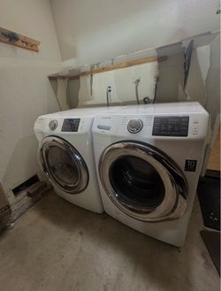 Samsung Washer and Gas Dryer Combo