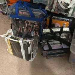 lots of kpop albums 
