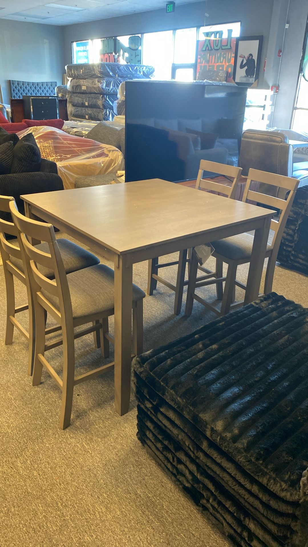 Holidays Are Here 5pc $499. Must Go can Deliver