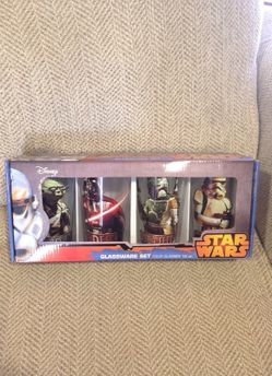 New star wars Disney glassware set four glasses 16oz