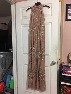Vestido de noche muy elegante marca ADRIANNA PAPELL Talla 6