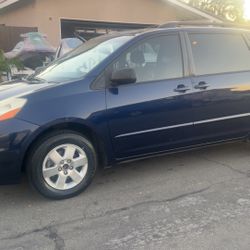 2006 Toyota Sienna