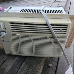 Maytag AC Unit