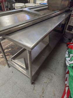 Stainless stell table with build in sink