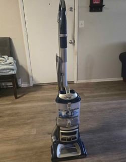 Shark Navigator liftaway Vacuum