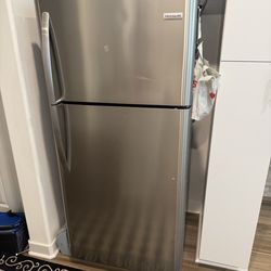 Frigidaire newer condition 100.00