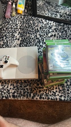 Xbox One S Console with Cords, Controller and Games