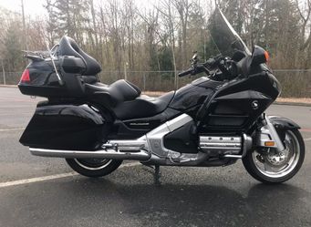 2015 Goldwing GL1800 Owners manuals