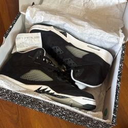 Air Jordan Retro 5 Moonlight
