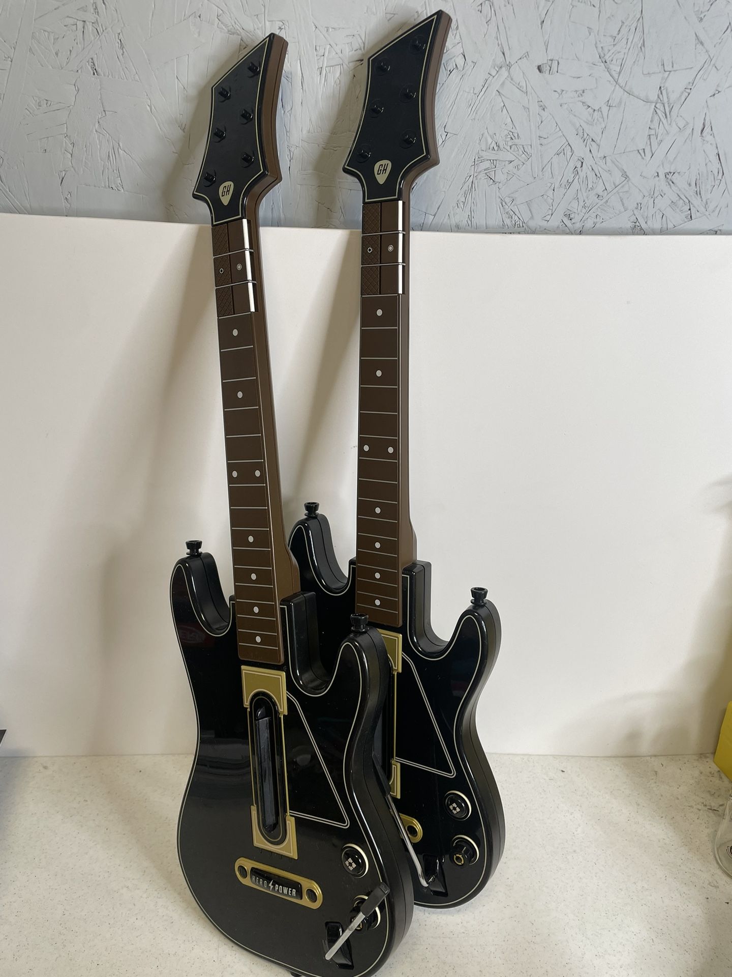 Guitar Hero Live Guitars