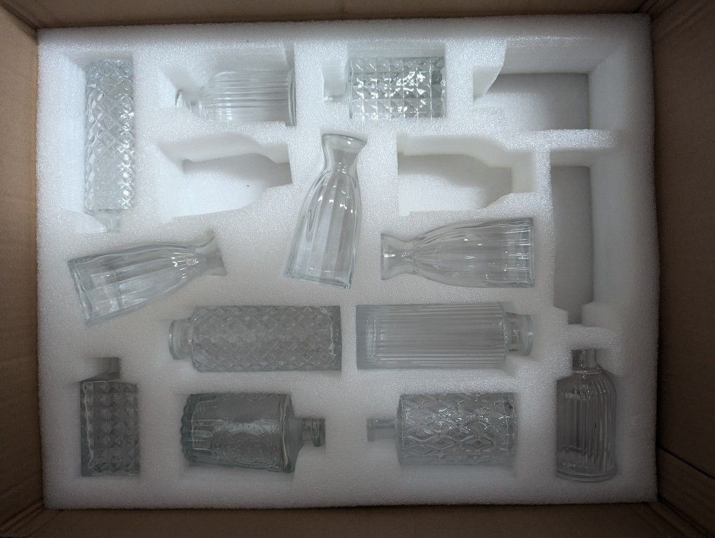 Clear Bud Vases, Quantity 23