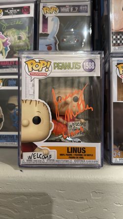 Peanuts Linus autographed Funko Pop