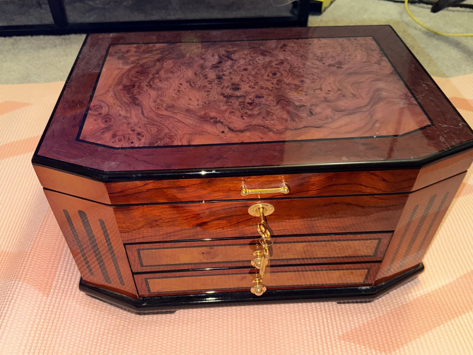 Vintage Burl Wood Jewelry Box with Lock & Key