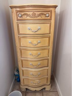 Vintage LEA 7-Drawer Chest / Lingerie Chest