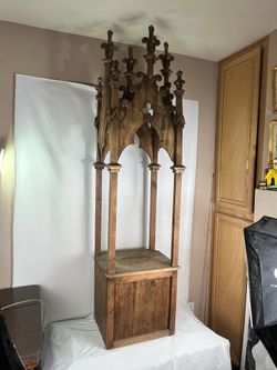 Rare Antique Gothic Revival Statuary Niche / Pedestal Altar