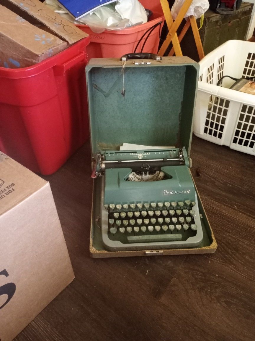 A Typewriter Named Underwood