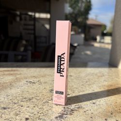 Prada Paradoxe Radical Essence Travel Perfume