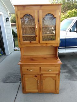Small hutch