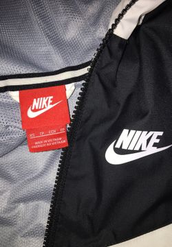 Nike windbreaker