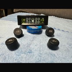 LCD Wireless Solar TPMS Car Tire Pressure Monitoring System External Sensors